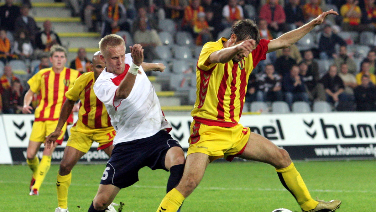 W meczu 23. kolejki piłkarskiej Ekstraklasy Piast Gliwice pokonał Koronę Kielce 1:0 (0:0). Zwycięską bramkę dla gospodarzy zdobył w 53. minucie Kamil Wilczek. Piast zagrał w tym sezonie po raz pierwszy na własnym obiekcie - w Gliwicach, przy ulicy Okrzei.