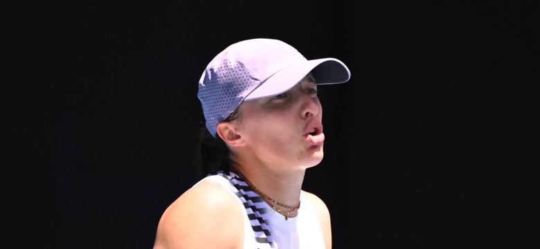 Świątek odpadła z Australian Open. Pokaz siły Rybakiny w drugim secie