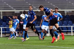 Milik i Zieliński na tarczy. Atalanta wygrała z Napoli