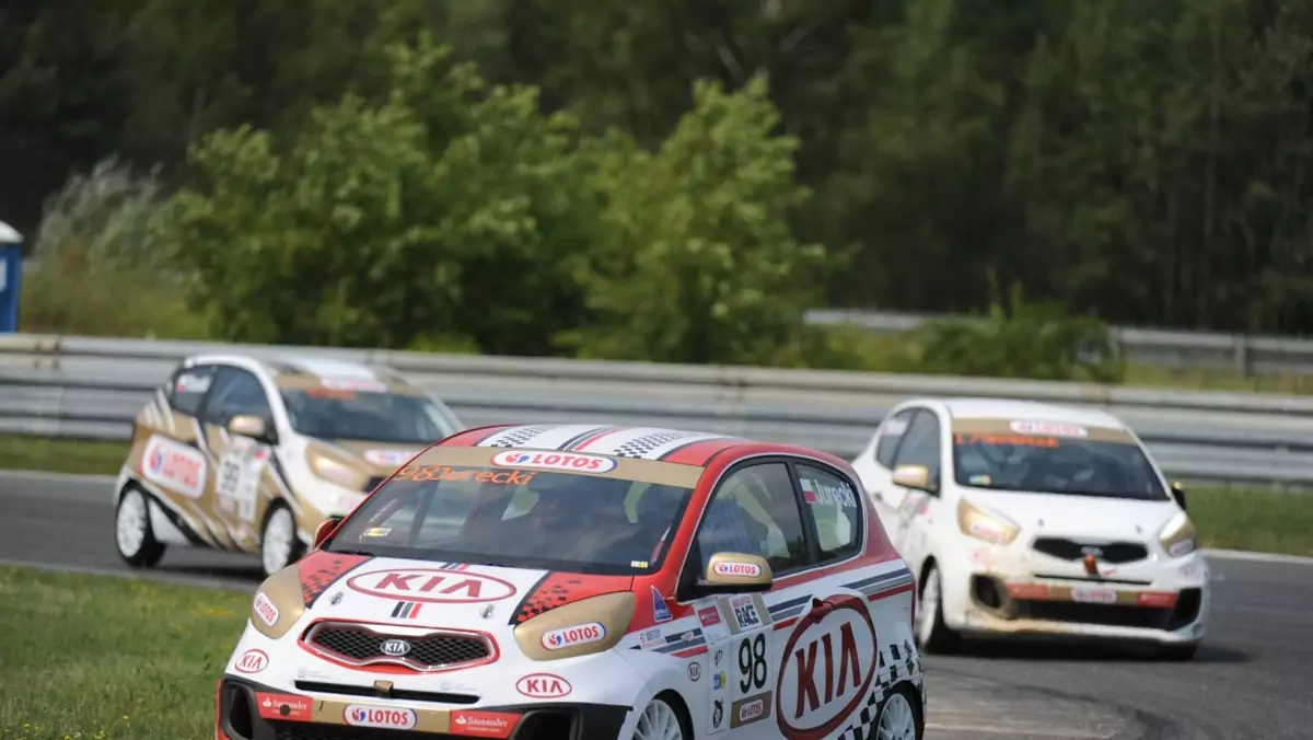 Kia Lotos Race jedzie na tor Slovakiaring