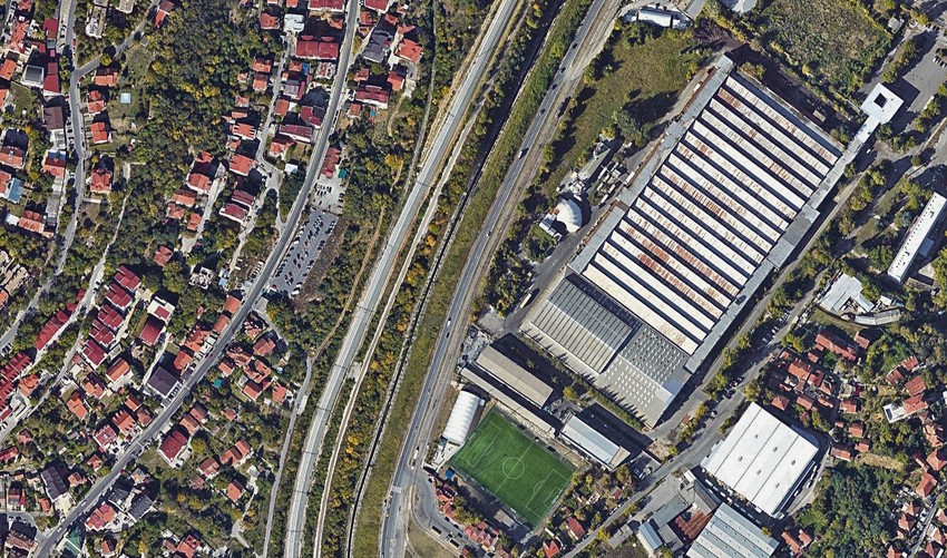 Topčiderska reka neposredno pored pogona za preradu