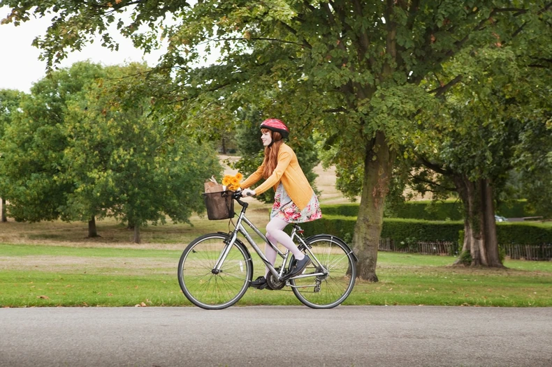 Ako vozimo bicikl umesto automobila, možemo doprineti da se stanje promeni