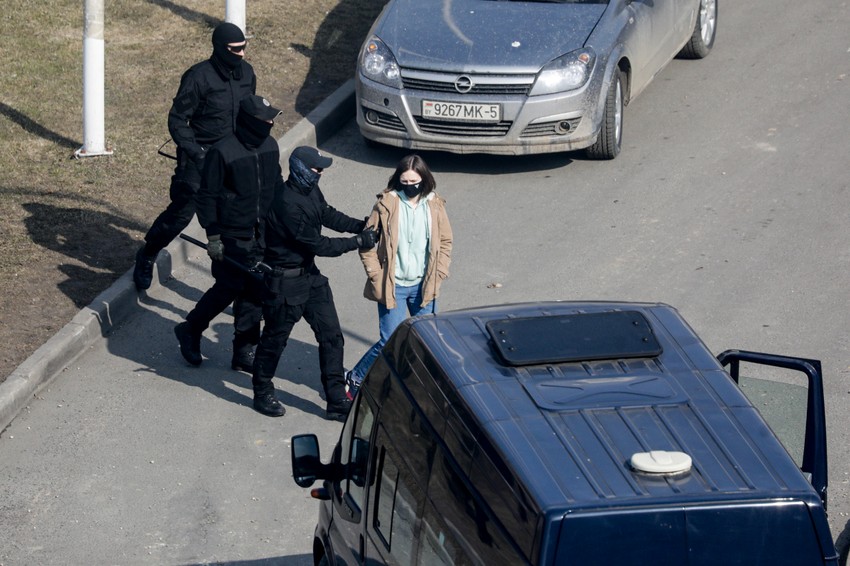 Beloruske vlasti svoj potez pravdaju navodnim doturom oružja