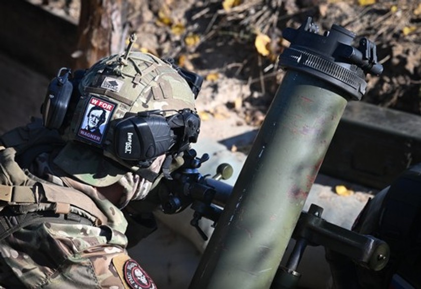 Bivši pripadnik grupe "Vagner" koji se pridružio artiljerijskoj jedinici specijalnih snaga Ahmat, na nepoznatoj lokaciji u Ukrajini