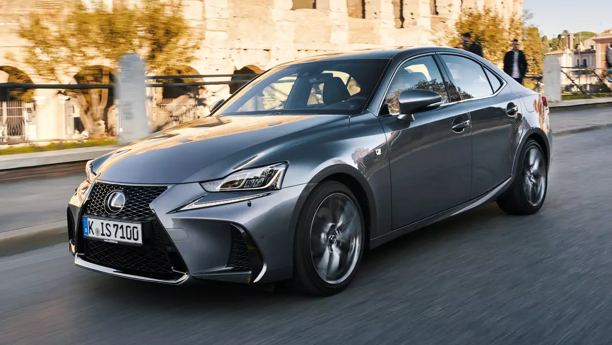 Lexus IS 200t