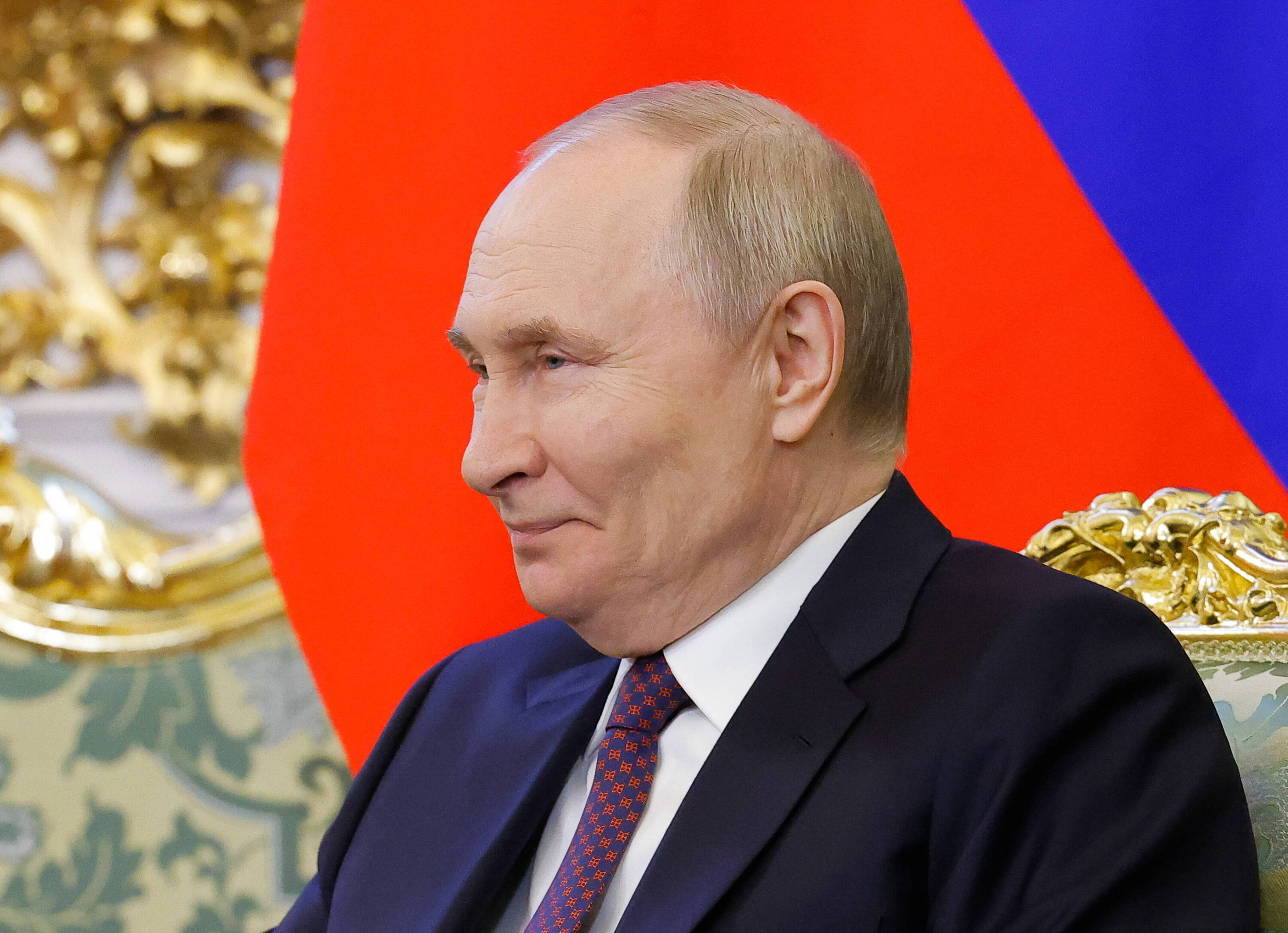 Северная Корея отправила в Россию 28 тысяч контейнеров с оружием