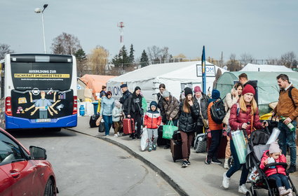 Ukraina będzie miała kłopoty, jeśli kobiety nie wrócą po wojnie. Analityk nie ma wątpliwości