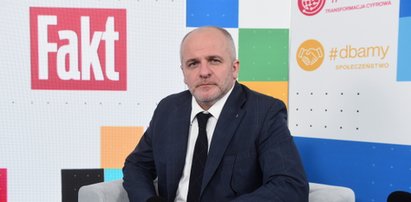 Chcieli posłom zabrać telefony, gdy poszli zapytać o reparacje od Niemiec