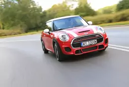 Mini John Cooper Works aut.- Tak, ale z manualem