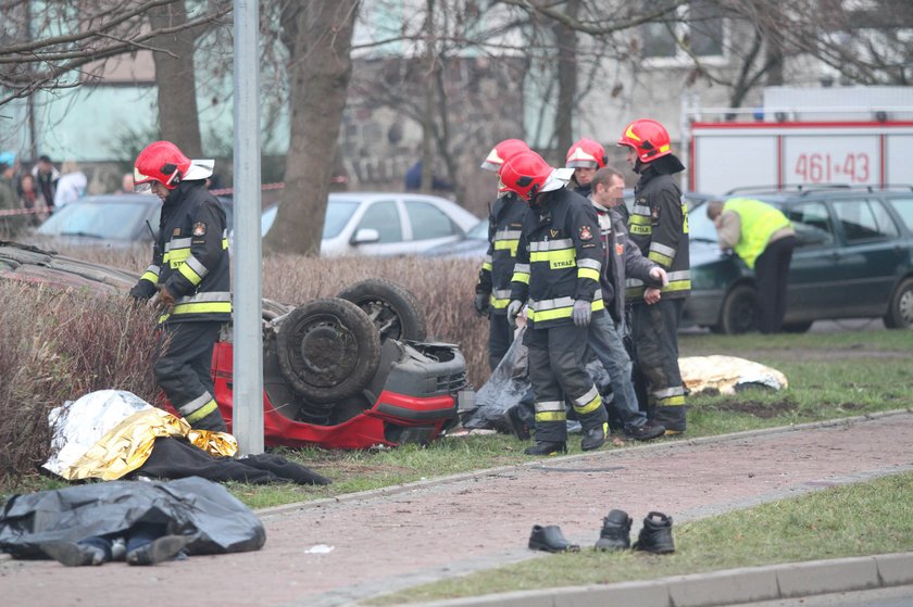 Tragcznie zmarli policjanci