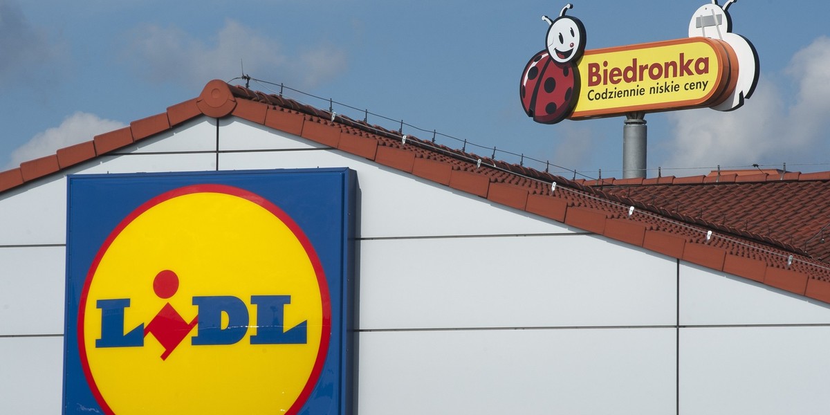 Lidl, Biedronka, a także inne sieci handlowe mogą mieć możliwość ominięcia zakazu handlu