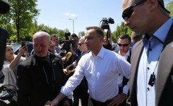 'Czyja władza powinna być zwiększona? 'Prezydent powinien być silniejszy'. SONDAŻ