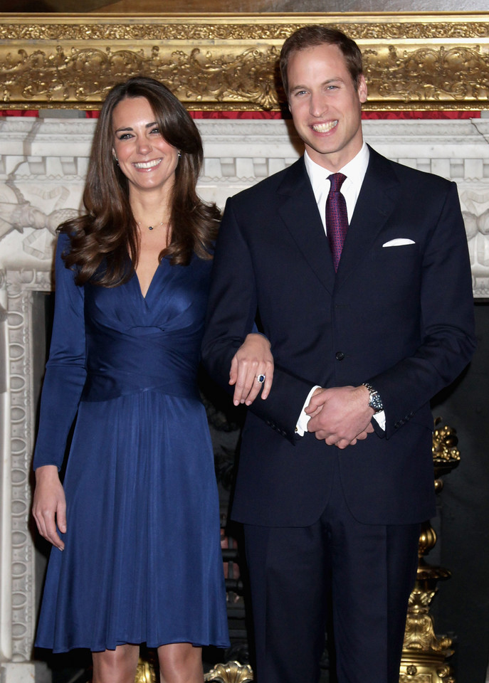 Książe William z narzeczoną Kate Middleton po ogłoszeniu zaręczyn