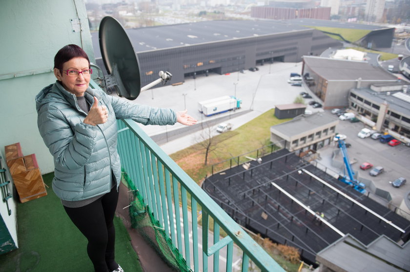 Katowice. Montaż urządzeń wyciszających głośna klimatyzację przy Spodku 