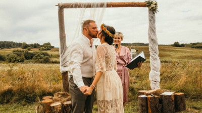 Jeden ze ślubów humanistycznych, przeprowadzonych przez Joannę Humerczyk. Jej firma przeprowadza w Polsce ok. 200 ceremonii rocznie.