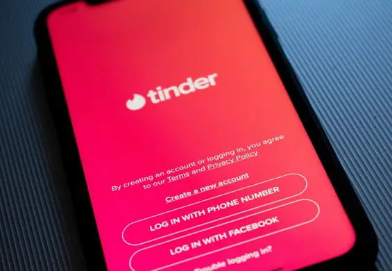 Tinder wprowadzi przycisk "PANIC". Szybki sposób na wezwanie pomocy w trakcie randki