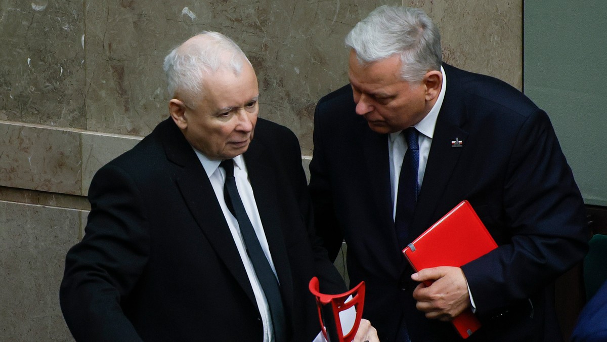 Jarosław Kaczyński i Marek Suski w Sejmie