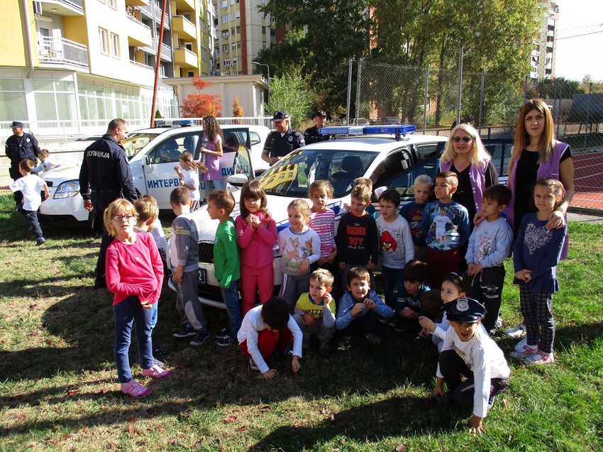 U projektu "Moj drug policajac" učestvuje svih 6.128 mališana iz vrtića "Pčelice"