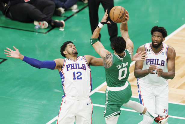 Jayson Tatum, Tobias Harris i Joel Embiid