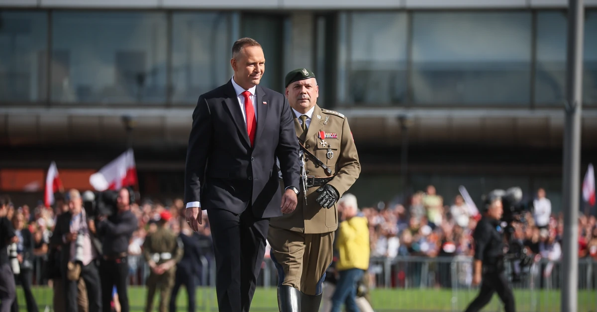 "Nigdy nie powiem: naprzód". Nawrocki z mocnym przesłaniem do żołnierzy
