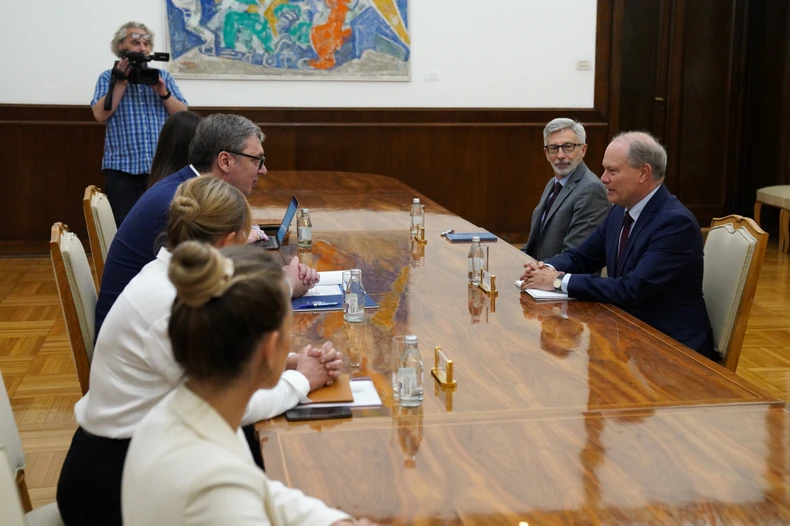 Vučić se sastao sa Rene Trokazom