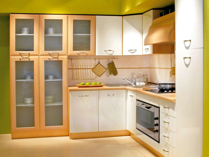 658_kitchen-cabinet_dreamstime