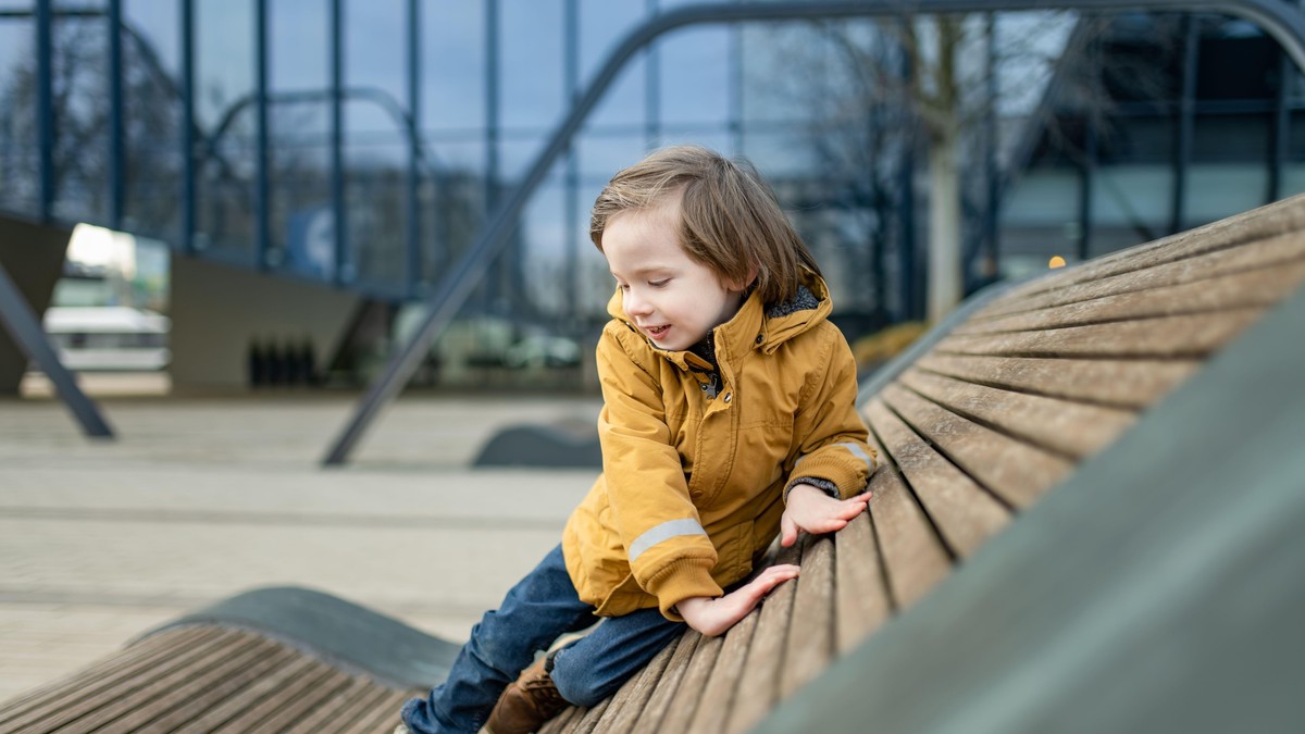 Dete na ulici - ilustracija