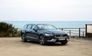 Volvo V60 Kinetic PrSh 1.6 D2 116KM 85KW