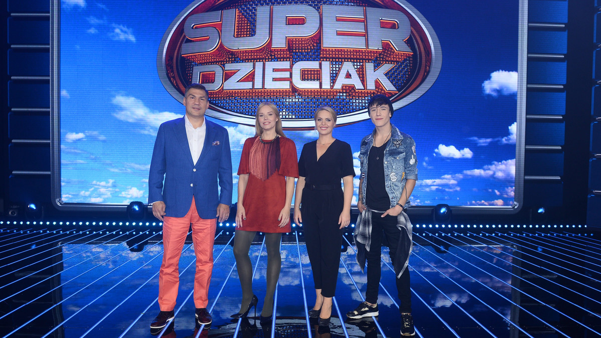 Już dziś wielki finał programu "SuperDzieciak". W ostatnim odcinku pojawią się znani, którzy będą mieli wpływ na to, kto wygra nowy talent-show Polsatu. W wyborze zwycięzcy pomogą Karolina Szostak, Kamil Kuroczko i Nina Tyrka.