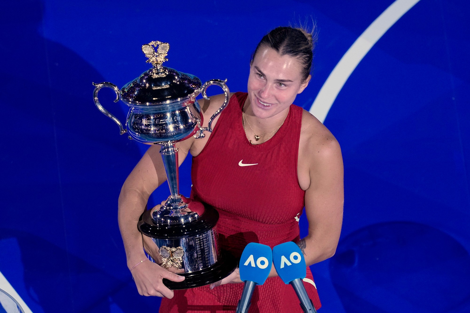Bieloruská tenistka Arina Sobolenková triumfovala vo finále ženskej dvojhry na grandslamovom turnaji Asutralian Open.