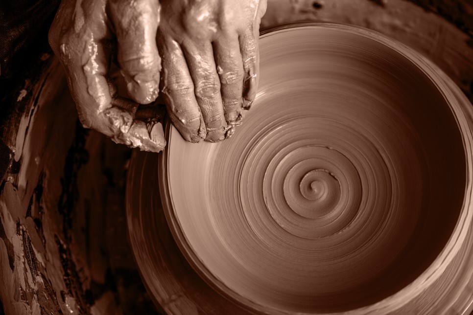 A Mocha mousse 2025-ben az év színe lett a Pantone szerint