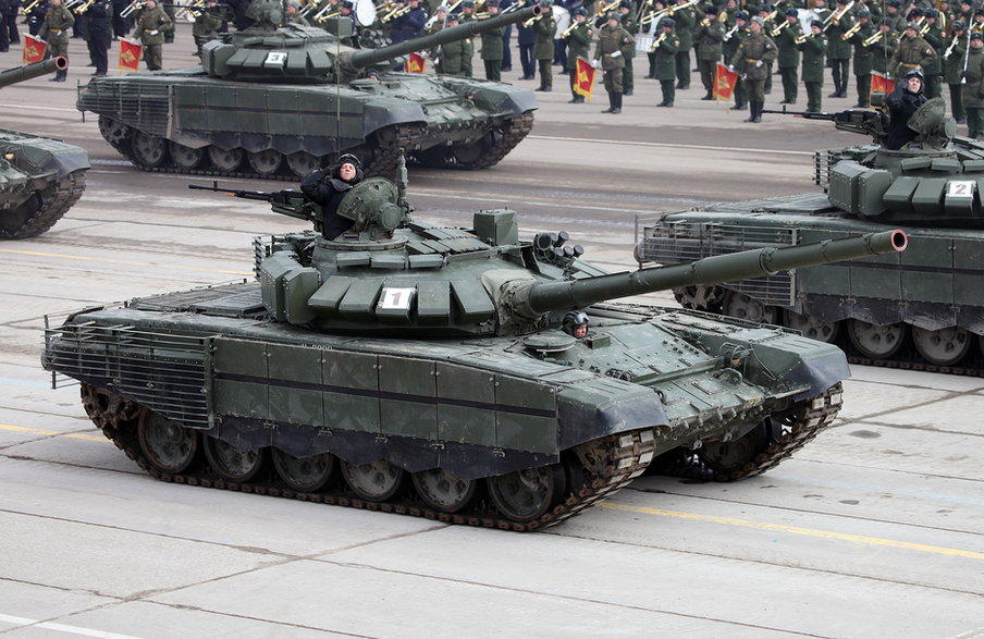Czołg T-72B3M na paradzie w Moskwie