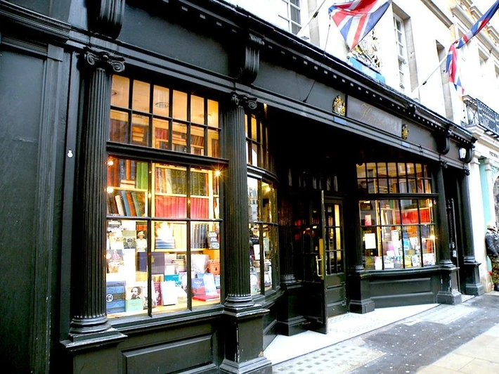 HATCHARDS by xavier estruch księgarnia 