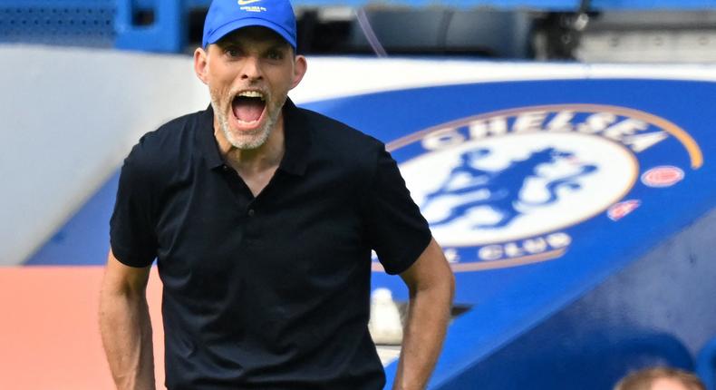 Thomas Tuchel bellows at Chelsea players as Leeds United grab a 3-0 victory (Twitter/Fabrizio Romano)