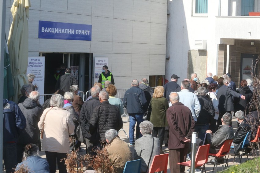 Gužve zbog vakcinacije