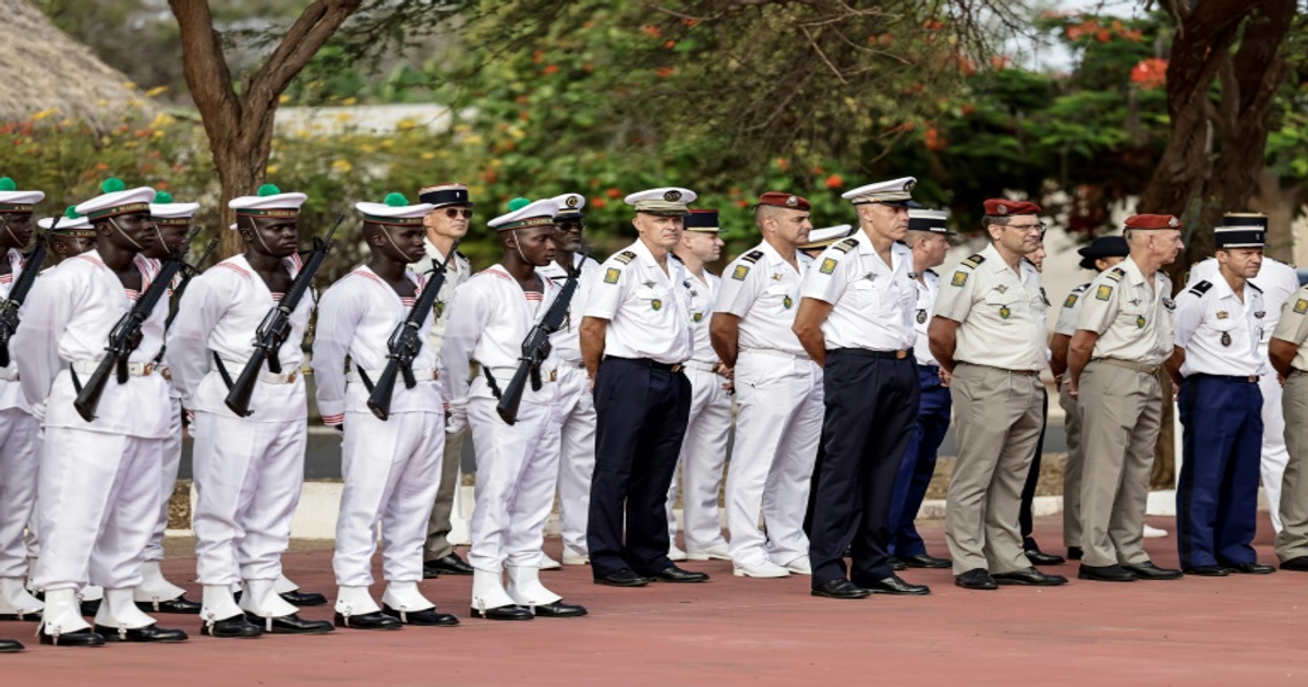 La France met fin à sa présence militaire au Sénégal