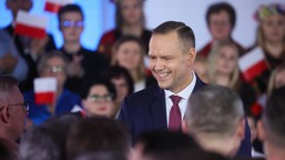 burza wokół safe. polacy nie zgadzają się z nawrockim [sondaż]