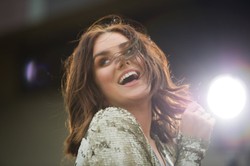 Ewa Farna zaprosiła topowych polskich artystów do swego klipu. Zobacz!