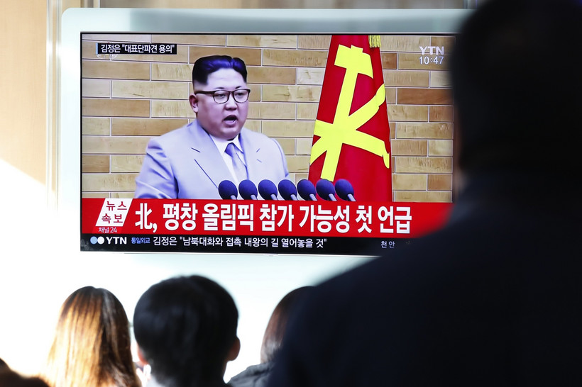 Na ekranie telewizora noworoczne przemówienie lidera Korei Północnej Kim Dzong Una