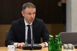 Przesłuchania ws. wyborów kopertowych. Co powiedział Tomasz Szczegielniak?