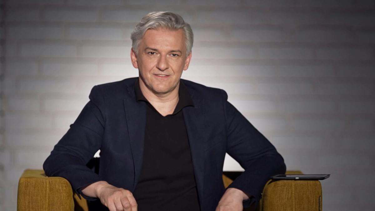 „Ez gusztustalan” – Alföldi Róbert kendőzetlen véleménye Szentkirályi Alexandra  &quot;visszaléptetéséről&quot;