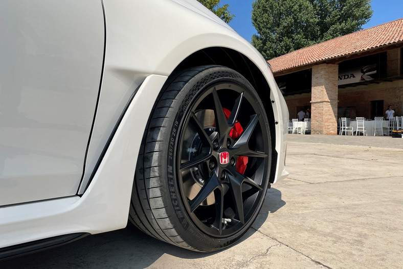 Pierwsza jazda nową Hondą Civic Type R