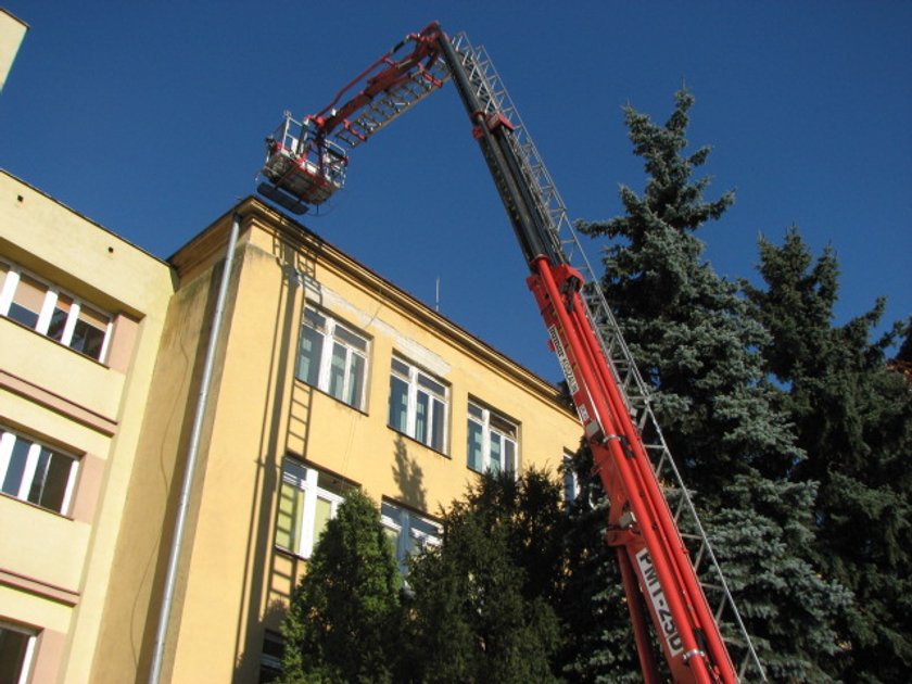 pożar szkoły w Opocznie