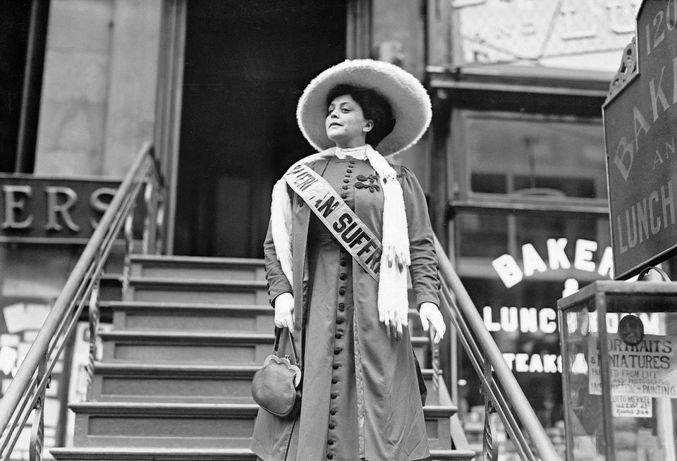 Sufrażystka Trixie Friganza w Nowym Jorku w 1908 r.