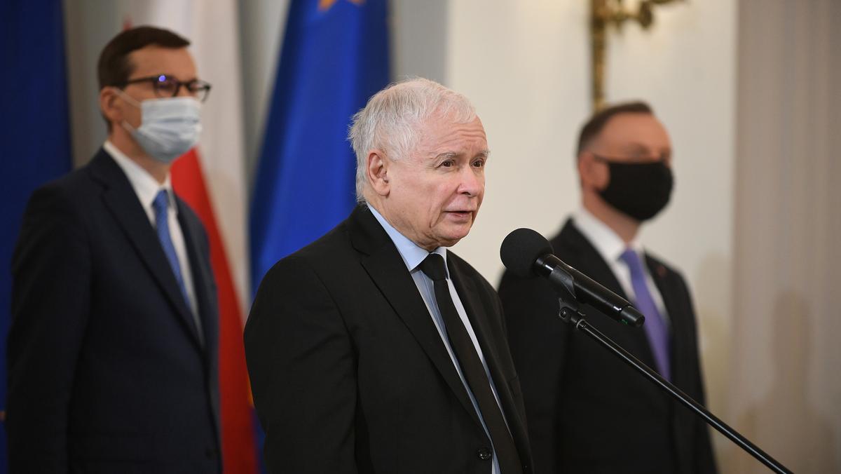 Wicepremier, prezes PiS Jarosław Kaczyński podczas uroczystości w Pałacu Prezydenckim w Warszawie