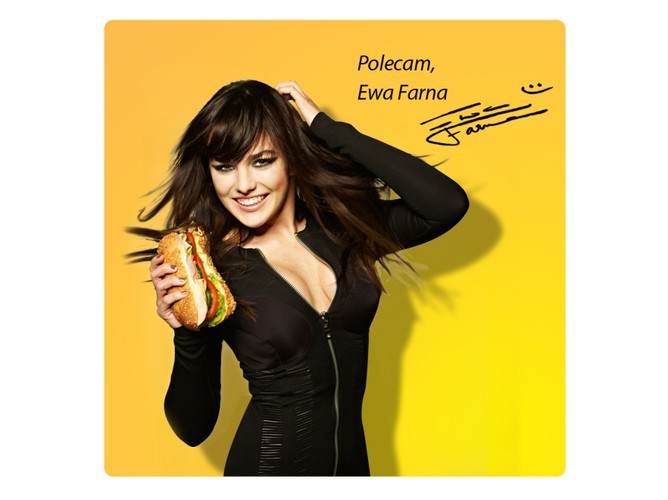 Ewa Farna sesji zdjęciowej do kampanii „Sub of the Day'.