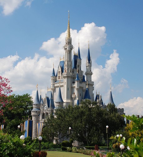 8. Disney World w Orlando - prawie 17 mln odwiedzających.