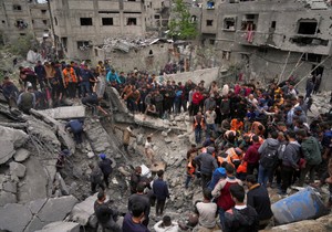 Potraga za preživelima nakon izraelskog napada u Gaza Sitiju 13. aprila