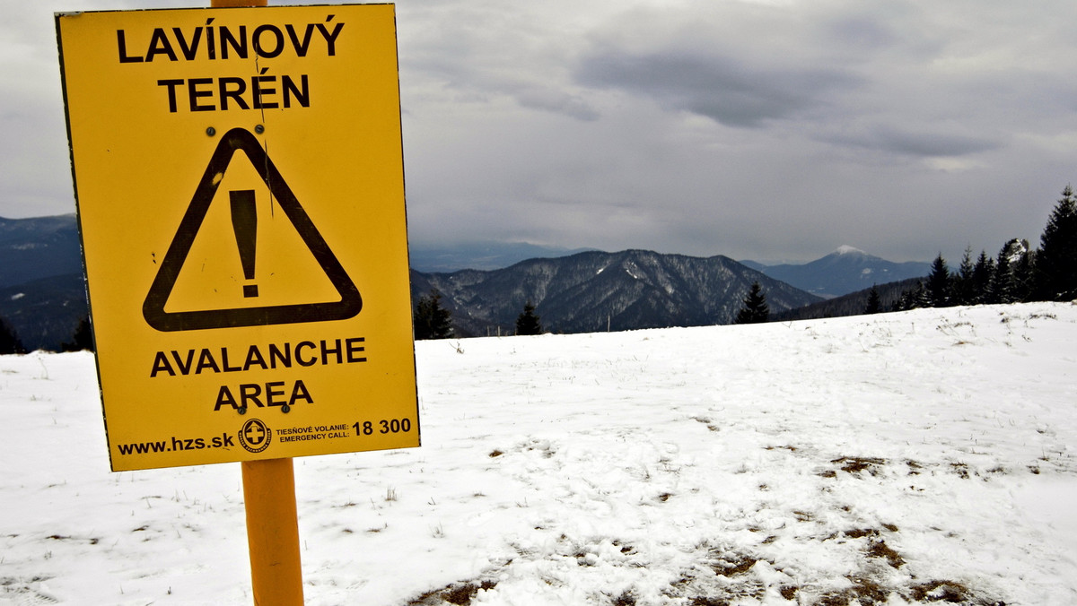 27-letni Czech przeżył upadek w 200-metrową przepaść podczas wspinaczki w Wysokich Tatrach na Słowacji - poinformowała w poniedziałek wieczorem na swej stronie internetowej słowacka służba ratownictwa górskiego.