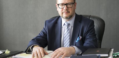 Adamowicz znowu stanie przed sądem. Za błędy w oświadczeniach